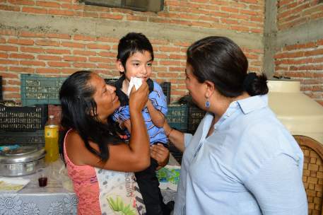 Visita Comunidad Agua Azul (2).JPG